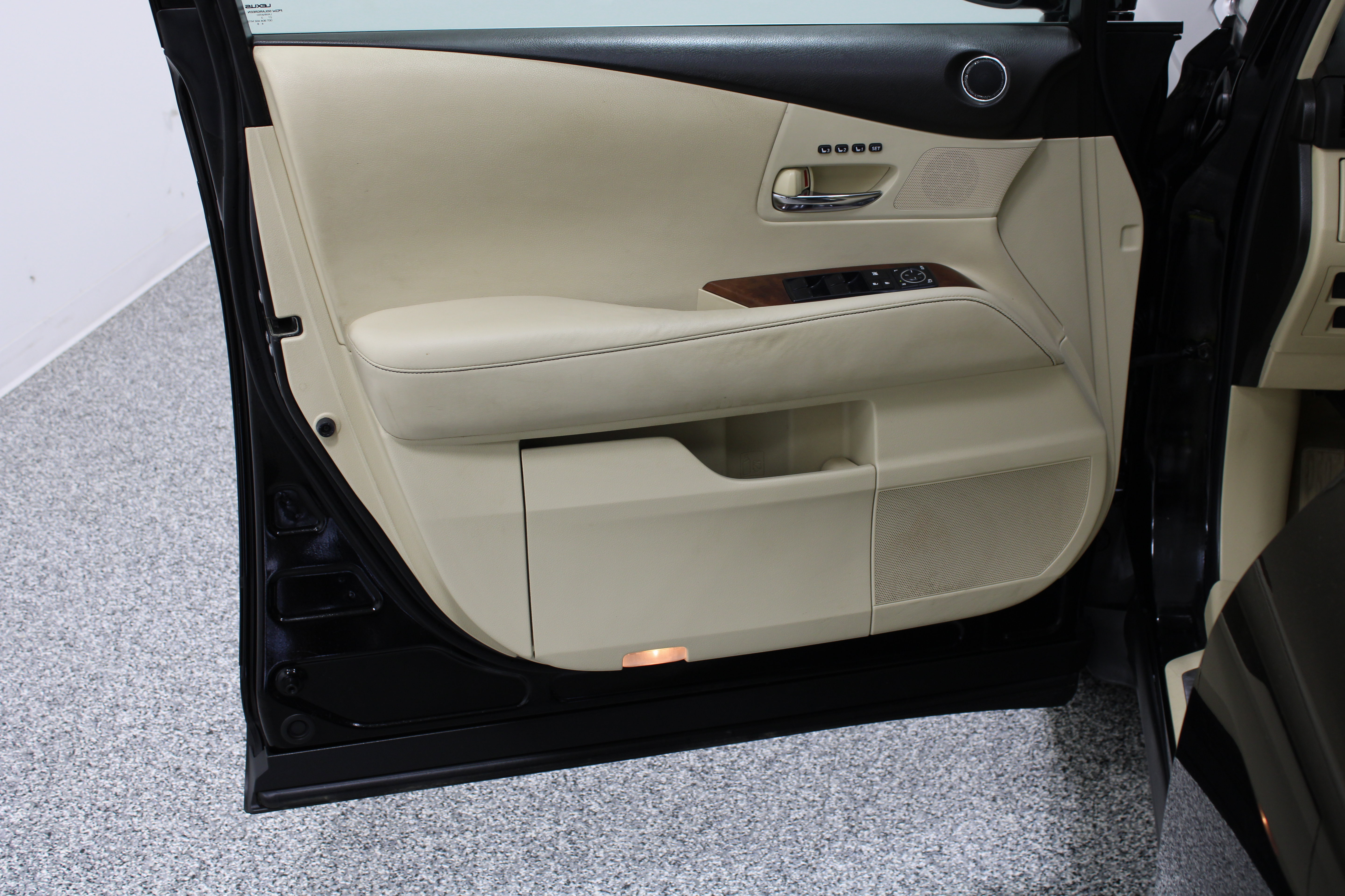 Used 2014 Lexus RX 350 FWD w/ Navigation Package image 12