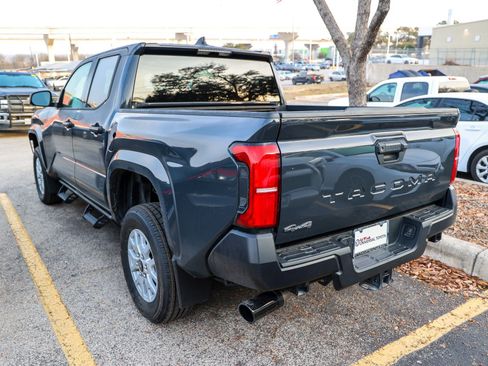 Used 2024 Toyota Tacoma SR image 9