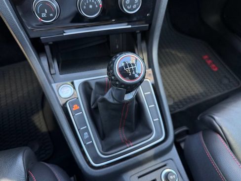Used 2021 Volkswagen GTI SE FWD image 25