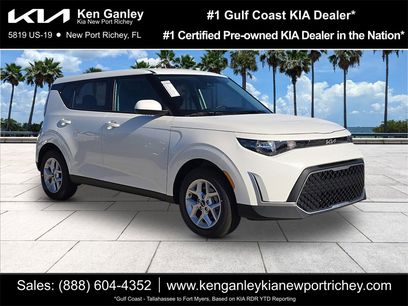 New 2025 Kia Soul LX