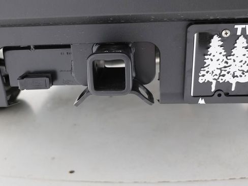 Used 2025 Ford Maverick XLT w/ Black Appearance Package image 9