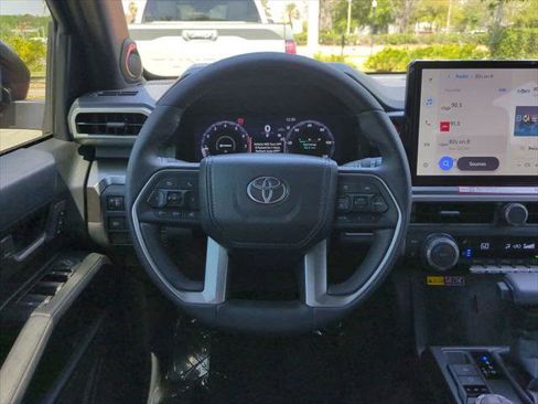 Certified 2026 Toyota 4Runner TRD Off-Road Premium AWD/4WD image 15
