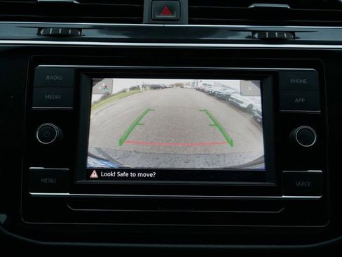 Used 2024 Volkswagen Tiguan S AWD/4WD image 28