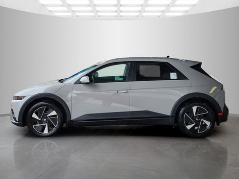 New 2026 Hyundai Ioniq 5 SEL image 4