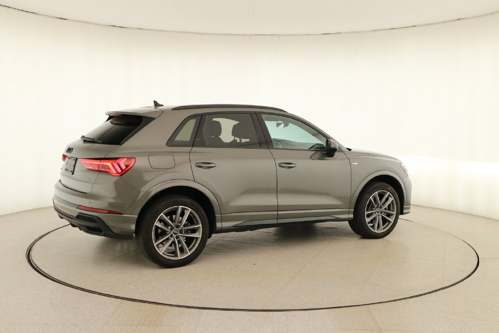 Certified 2024 Audi Q3 2.0T Premium Plus w/ Premium Plus Package AWD/4WD image 7