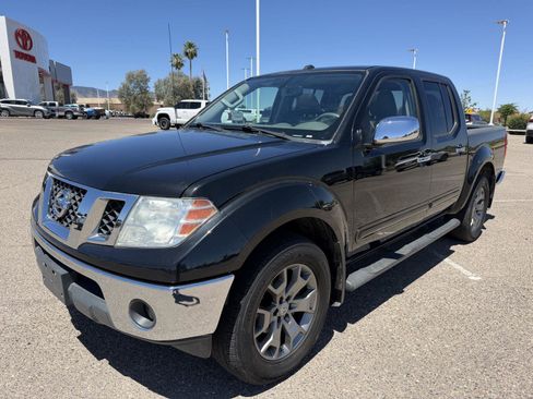 Used 2019 Nissan Frontier SL AWD/4WD image 1