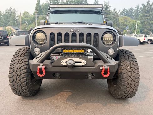 Used 2017 Jeep Wrangler Unlimited Sport AWD/4WD image 8