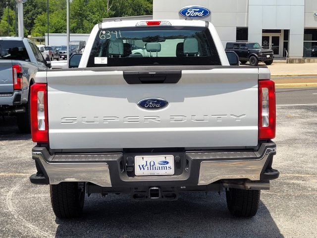 New 2026 Ford F250 XL w/ FX4 Off-Road Package AWD/4WD image 4