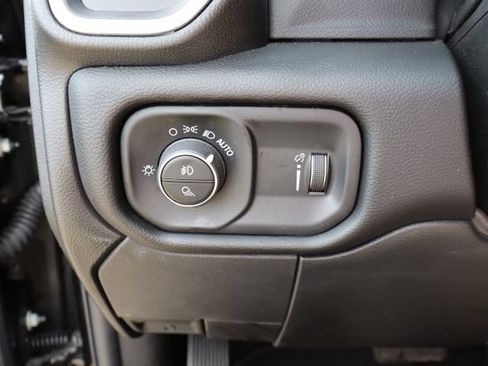 Used 2024 RAM 2500 Big Horn w/ Night Edition AWD/4WD image 17