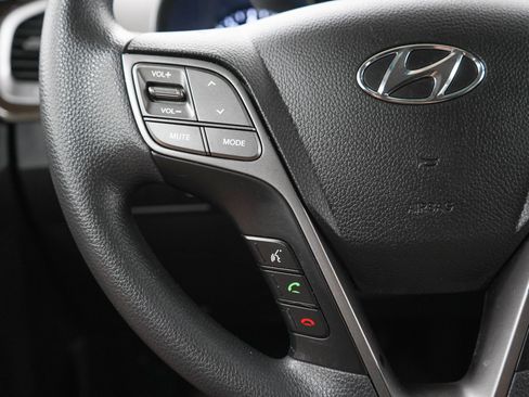 Used 2017 Hyundai Santa Fe SE w/ Cargo Package AWD/4WD image 25