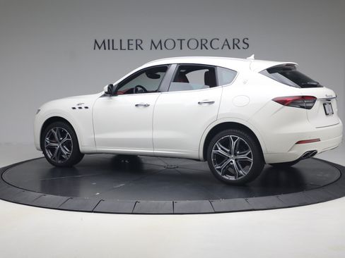 Certified 2023 Maserati Levante GT AWD/4WD image 4