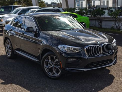 Used 2021 BMW X4 xDrive30i AWD/4WD image 2