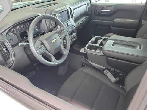 Used 2026 Chevrolet Silverado 1500 Custom RWD image 3