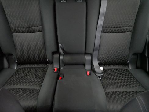 Used 2019 Nissan Rogue SV image 13