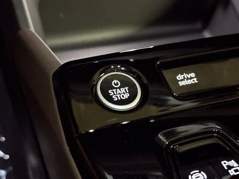 New 2027 Audi A6 e-tron Premium Plus AWD/4WD image 21