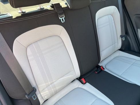 Certified 2023 Hyundai Venue SEL image 24