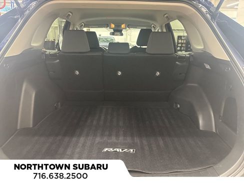 Used 2020 Toyota RAV4 XLE w/ Carpet Mat Package image 14