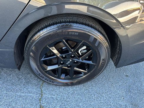 Used 2025 Kia K5 LXS image 32