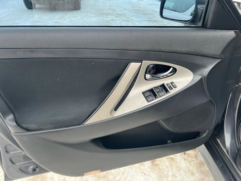 Used 2011 Toyota Camry SE w/ SE Extra-Value Pkg #1 image 11