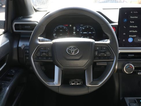 Used 2025 Toyota Tacoma TRD Sport RWD image 19