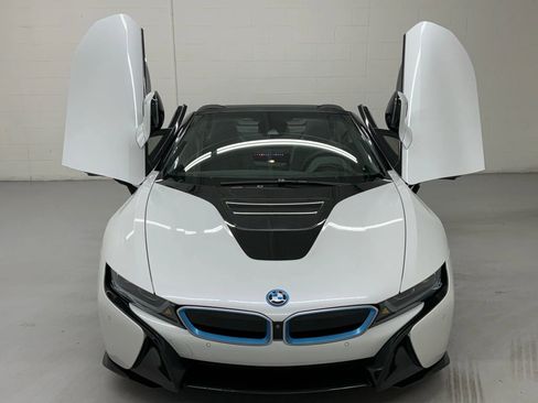 Used 2019 BMW i8 Roadster AWD/4WD image 10