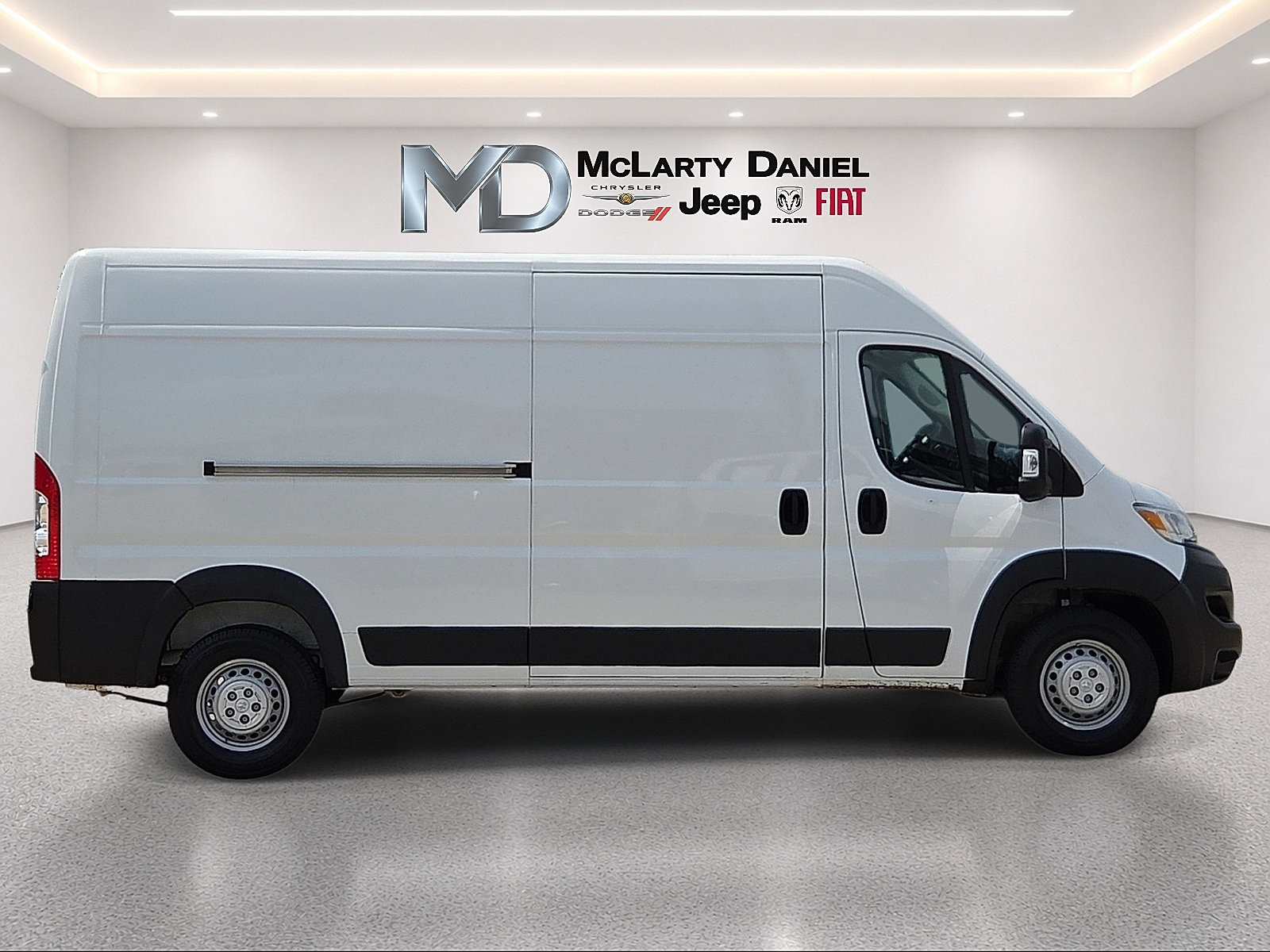 Used 2025 RAM ProMaster 2500 w/ Convenience Group FWD image 6