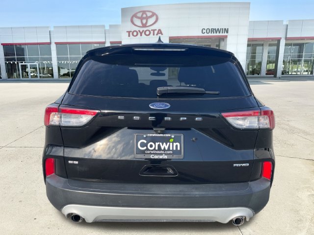 Used 2022 Ford Escape SE w/ Cold Weather Package AWD/4WD image 4