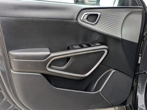 Used 2024 Kia Soul LX w/ Option Group 015 image 11