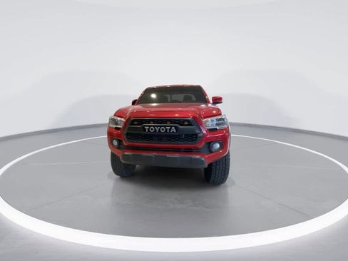 Used 2021 Toyota Tacoma TRD Off-Road w/ Technology Package image 3