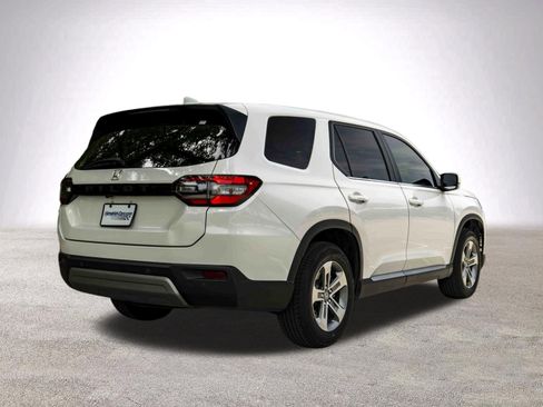 Used 2023 Honda Pilot EX-L image 9