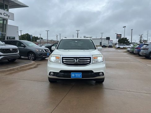 Used 2015 Honda Pilot Touring image 2