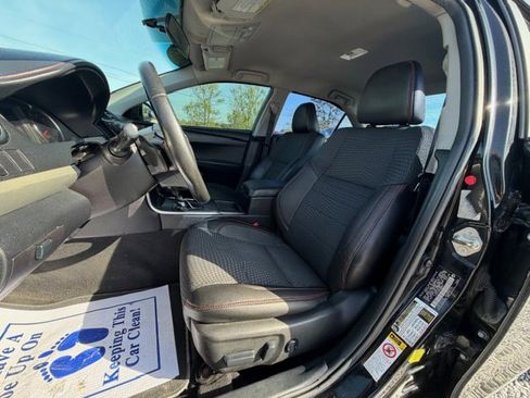Used 2015 Toyota Camry SE image 9