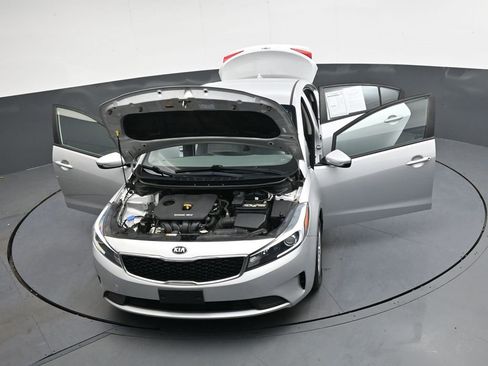 Used 2018 Kia Forte LX image 42