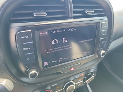 Used 2024 Kia Soul LX w/ Option Group 015 FWD image 25