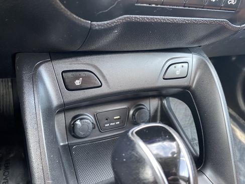 Used 2015 Hyundai Tucson Limited image 32