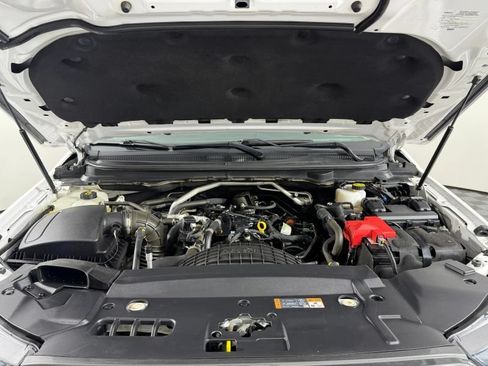 Used 2019 Ford Ranger XLT w/ Equipment Group 302A Luxury AWD/4WD image 12