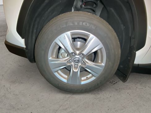 Used 2024 Toyota RAV4 XLE image 14