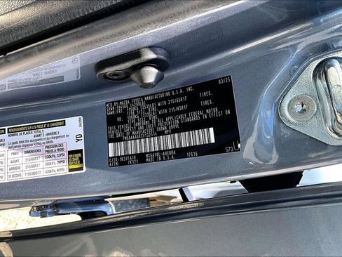 Used 2025 Toyota Corolla Cross L FWD image 17