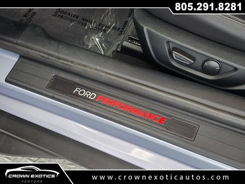 Used 2022 Ford Mustang Shelby GT500 w/ Technology Package RWD image 32
