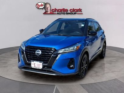 Used 2022 Nissan Kicks SR