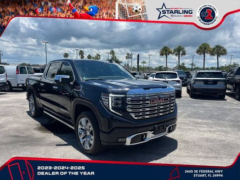 Used 2025 GMC Sierra 1500 Denali AWD/4WD image 3