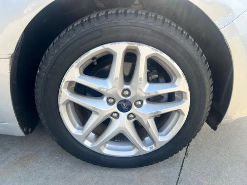 Used 2014 Ford Fusion SE w/ Equipment Group 202A FWD image 41