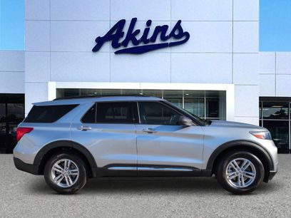Certified 2022 Ford Explorer XLT w/ Equipment Group 202A