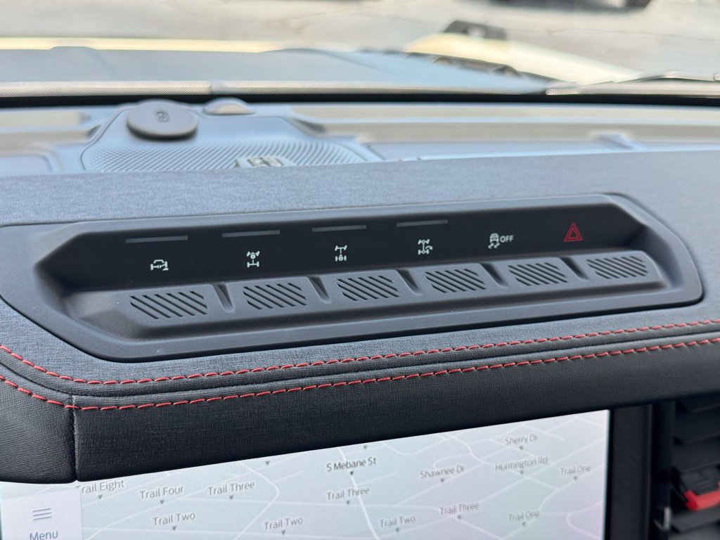 Used 2025 Ford Bronco Raptor AWD/4WD image 31