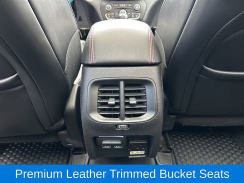 Used 2019 Jeep Cherokee Trailhawk image 19