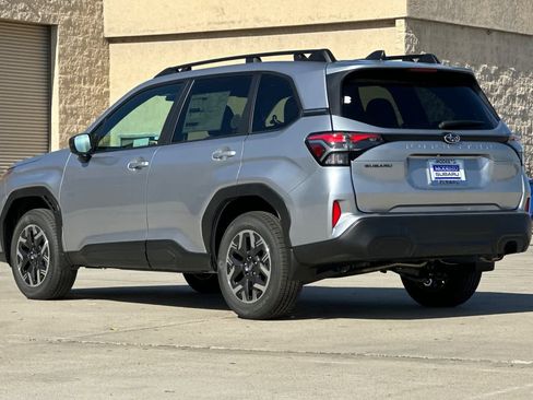 New 2026 Subaru Forester Premium w/ Base/Premium Package image 5