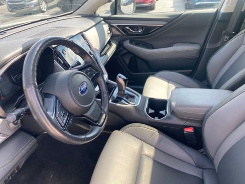 Used 2025 Subaru Outback Onyx Edition AWD/4WD image 14