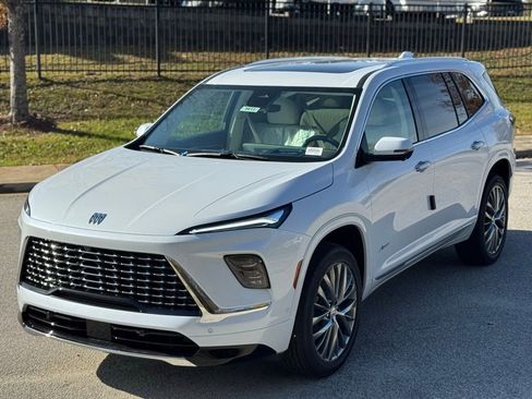 New 2026 Buick Enclave Avenir w/ Super Cruise Package image 9
