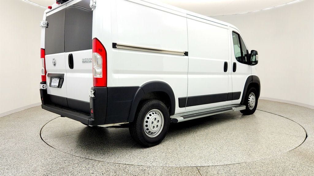 Used 2025 RAM ProMaster 2500 w/ U-Haul Equipment Group FWD image 5