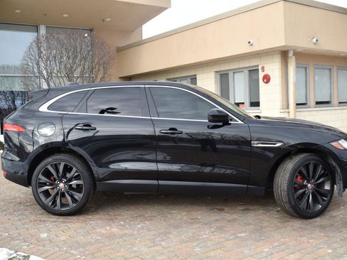 Used 2019 Jaguar F-PACE Prestige image 13